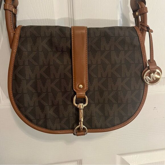 Michael Kors Jamie Saddle Crossbody Bag NWOT - Picture 3 of 11